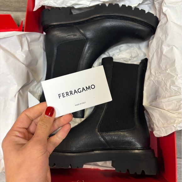 Ferragamo | Oderico Black Chunky Chelsea Boots New Size 8 - Picture 16 of 17
